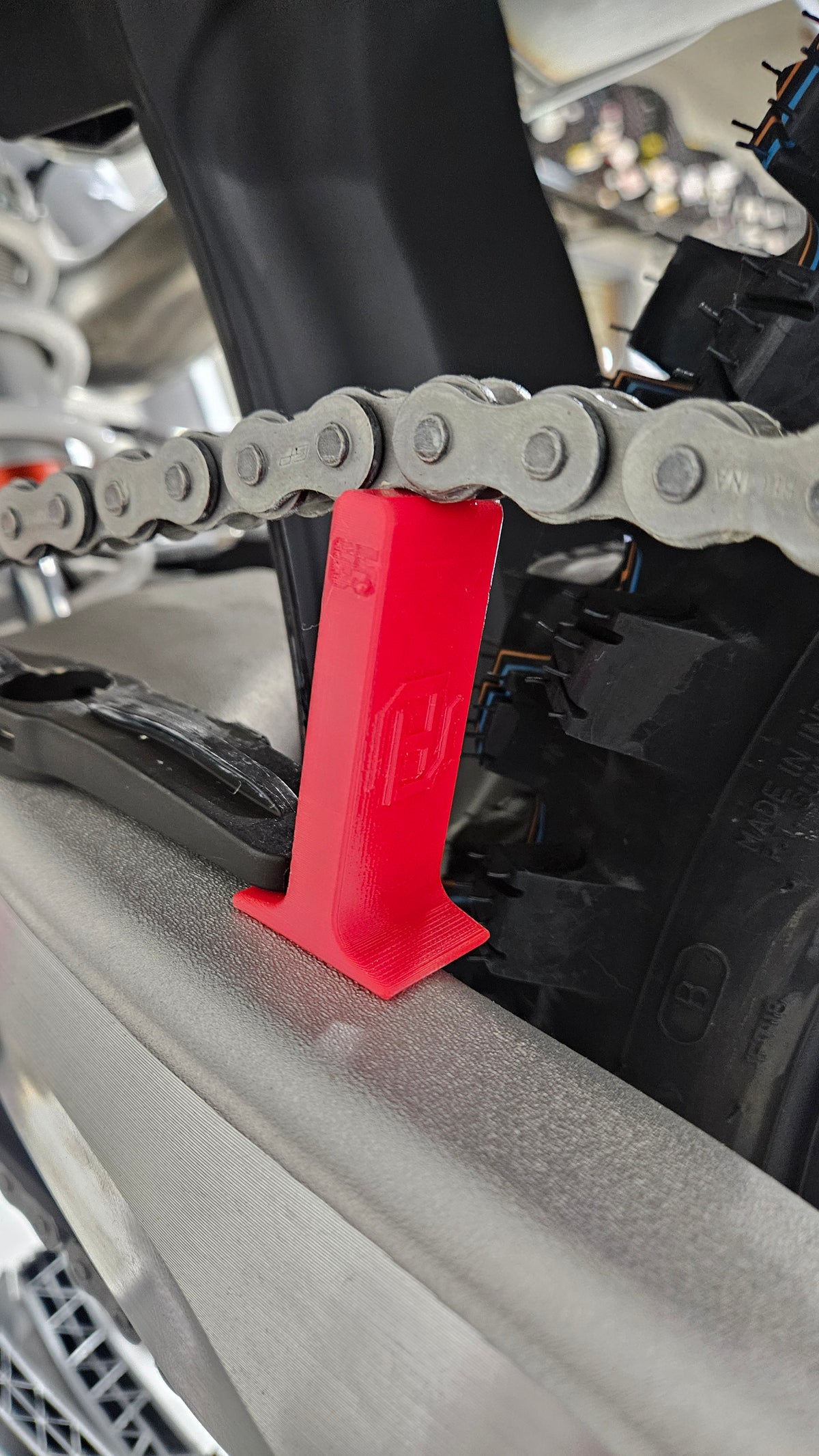 Chain Tension Tool