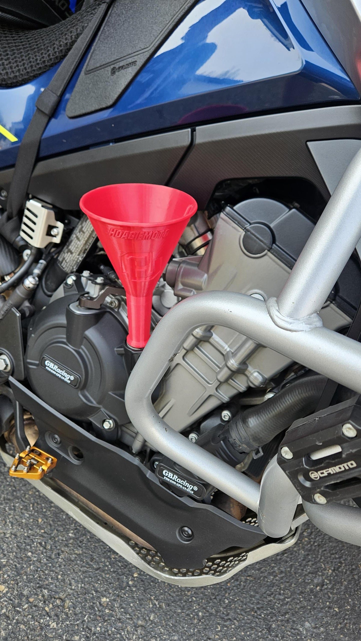 CFMoto Ibex 800 (MT) Threaded Funnel for Spill-Free Motorcycle Oil Change