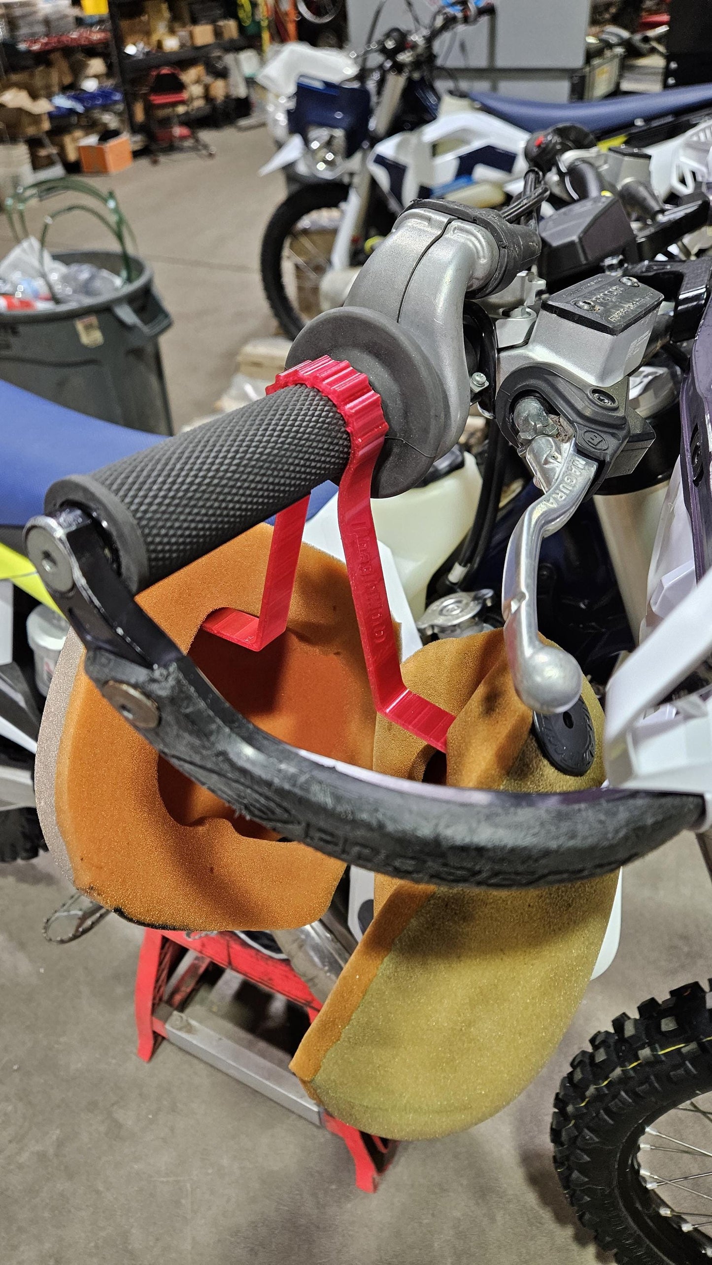 Dirt Bike Air Filter Drying Hook – Handlebar Hanger Motocross