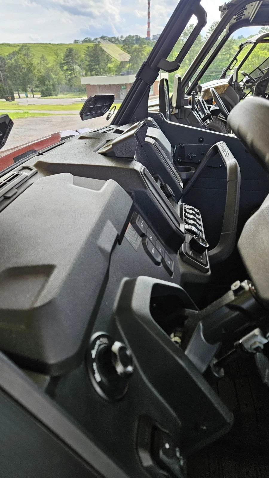 CFMOTO U10 Pro LCD Sun Shade – Flat-Top Display (2025–2026)