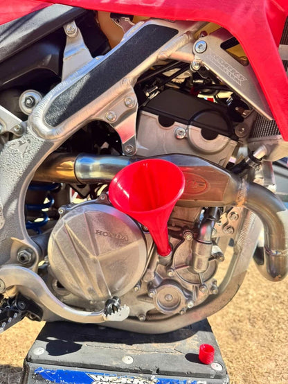 Honda CRF250/450 Threaded Oil Funnel